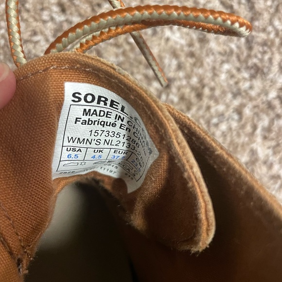 Sorel Boots - Picture 3 of 4